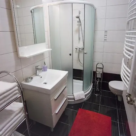 Azur Haz Gyoengyvirag Apartman Sarvar Exterior photo